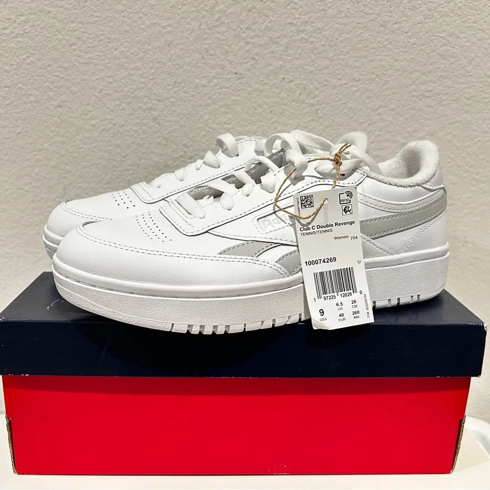 Reebok Women Club C Double Revenge low-top sneakers, Size 9, New in Box